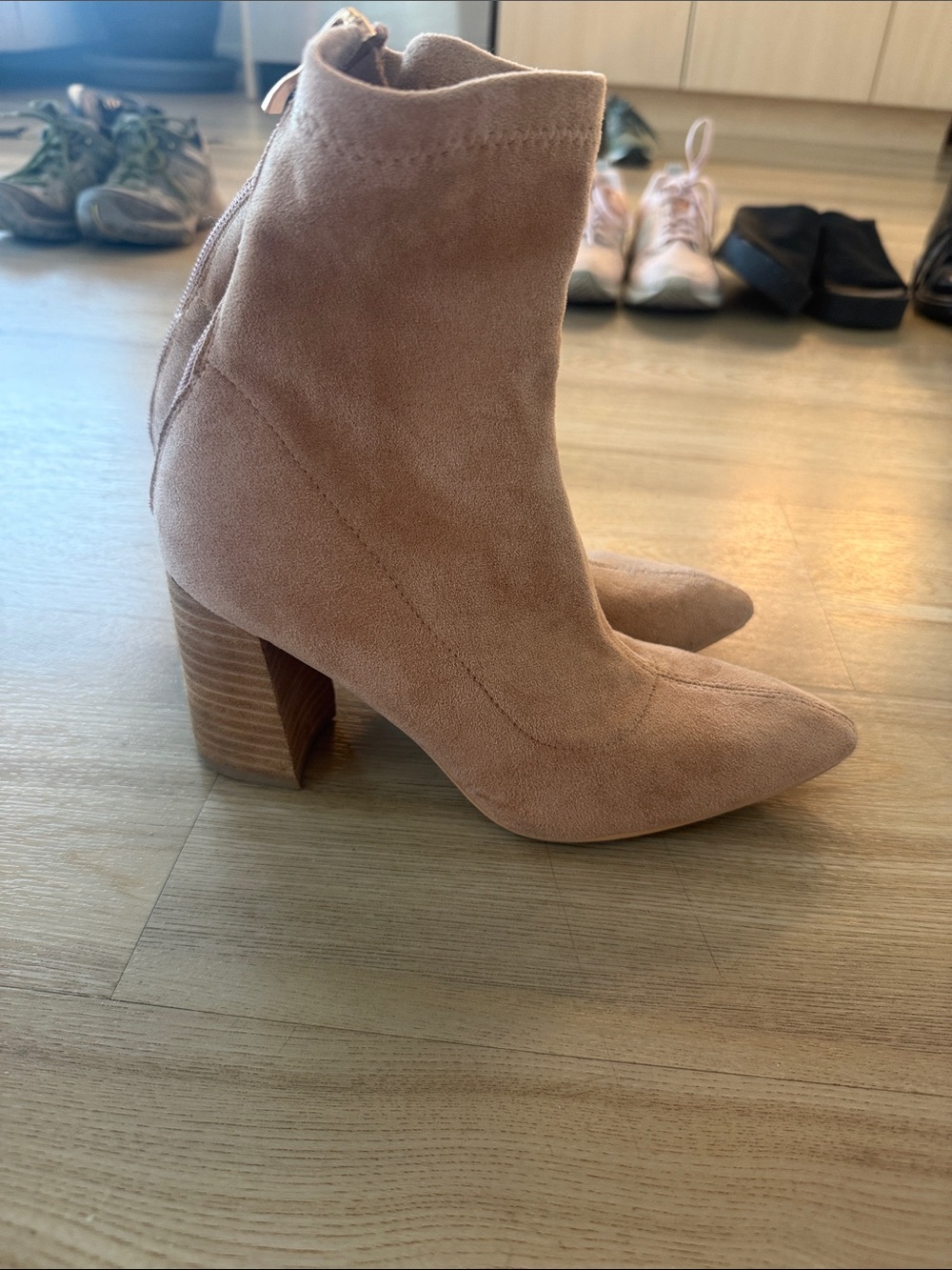 Women's Tan Suede Pointed-Toe Ankle Boots